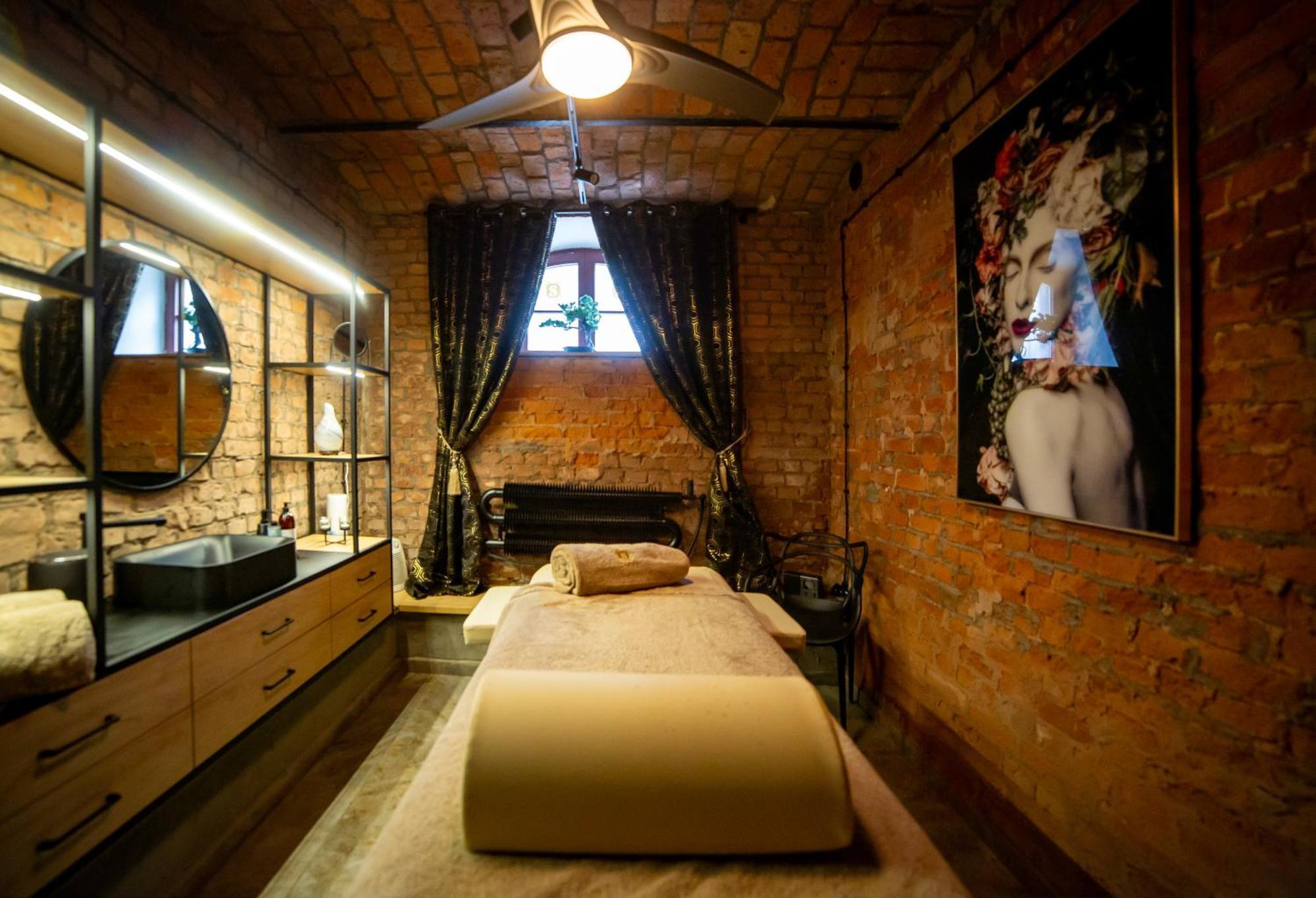 Hotel Saline Иновроцлав Экстерьер фото